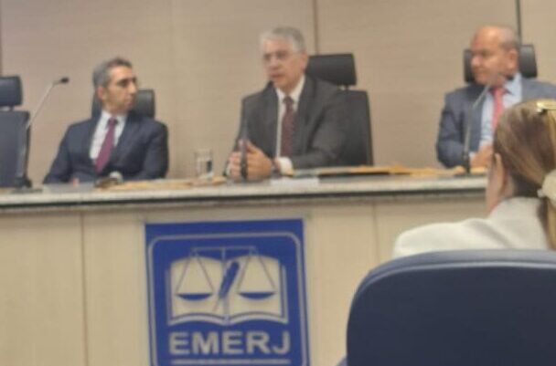 EMERJ diploma UFF POS DOUTORADO 2024